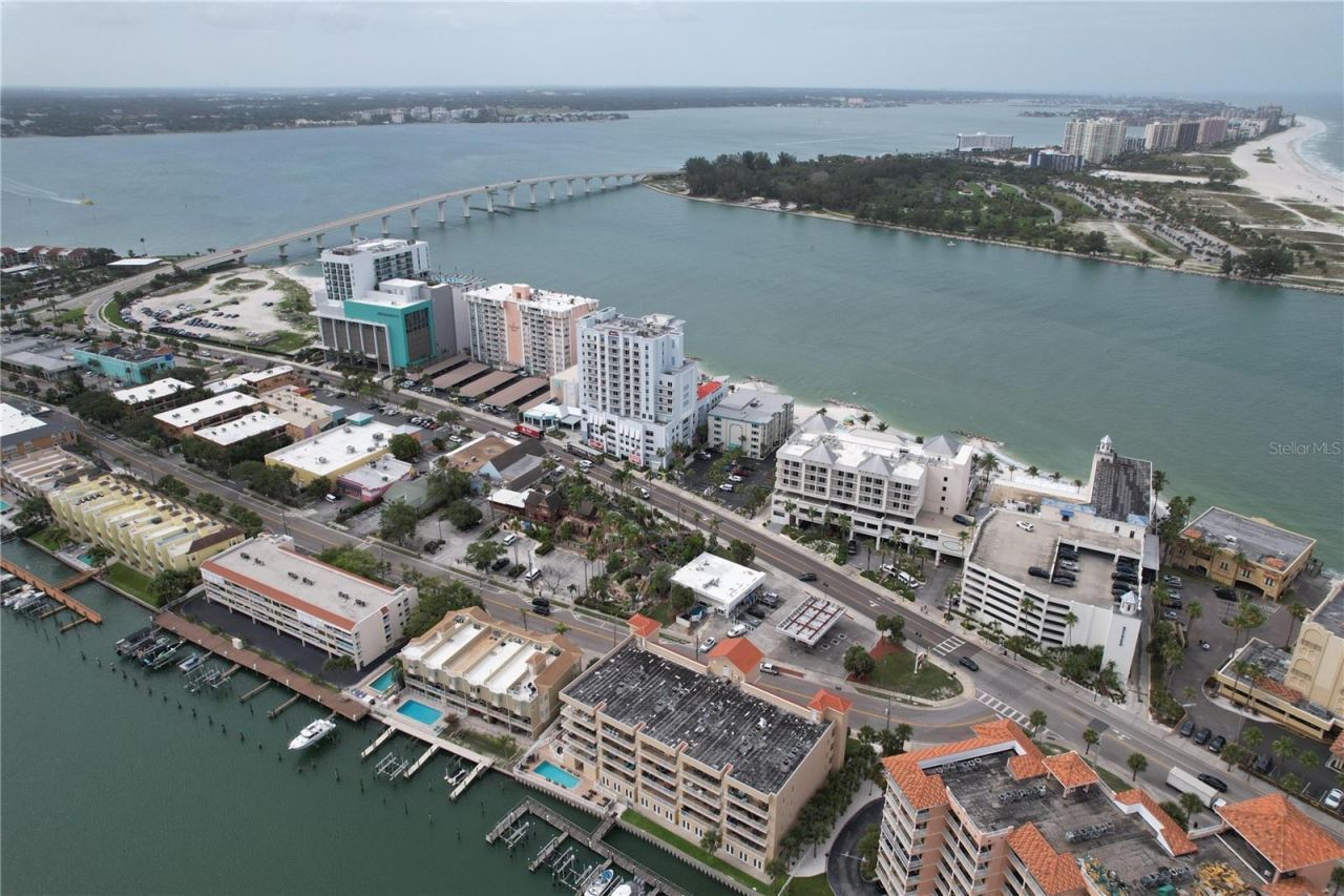 600 Bayway Boulevard, Unit 304, Clearwater Beach, FL 33767 Photo