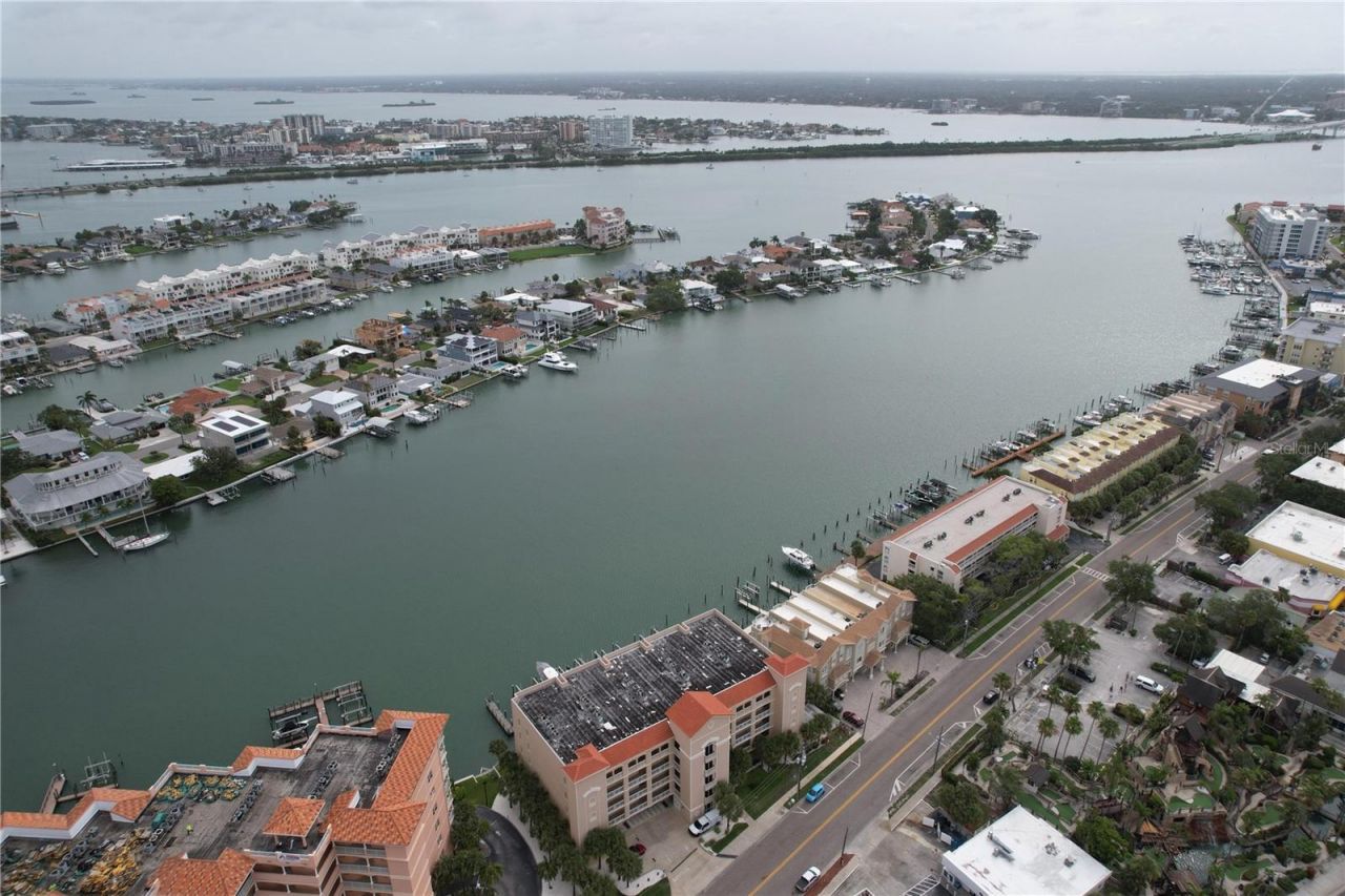 600 Bayway Boulevard, Unit 304, Clearwater Beach, FL 33767 Photo