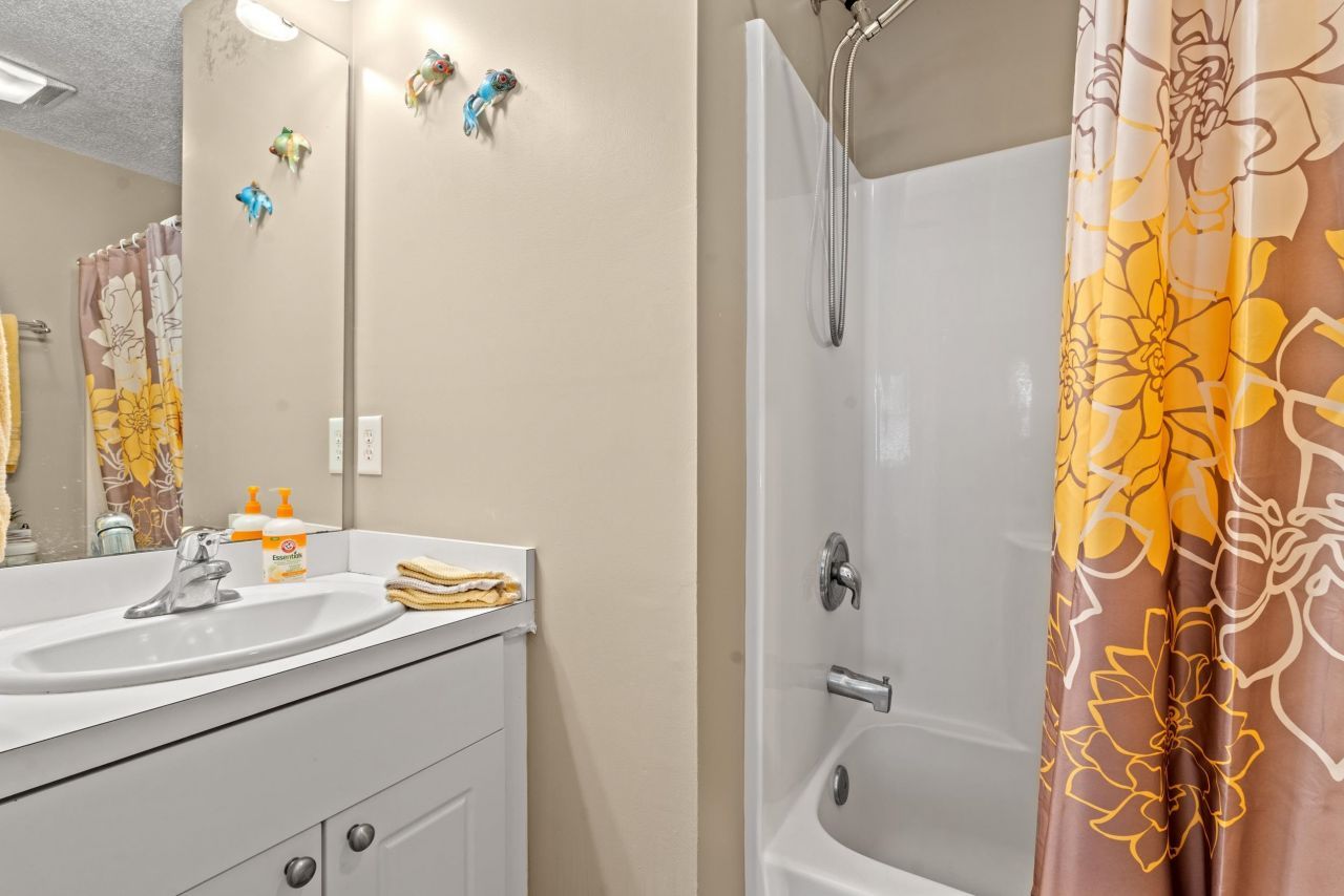 620 Sailbrooke Ct.  Photo 10