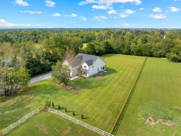 194 Volunteer Rd , Murfreesboro, TN 37128