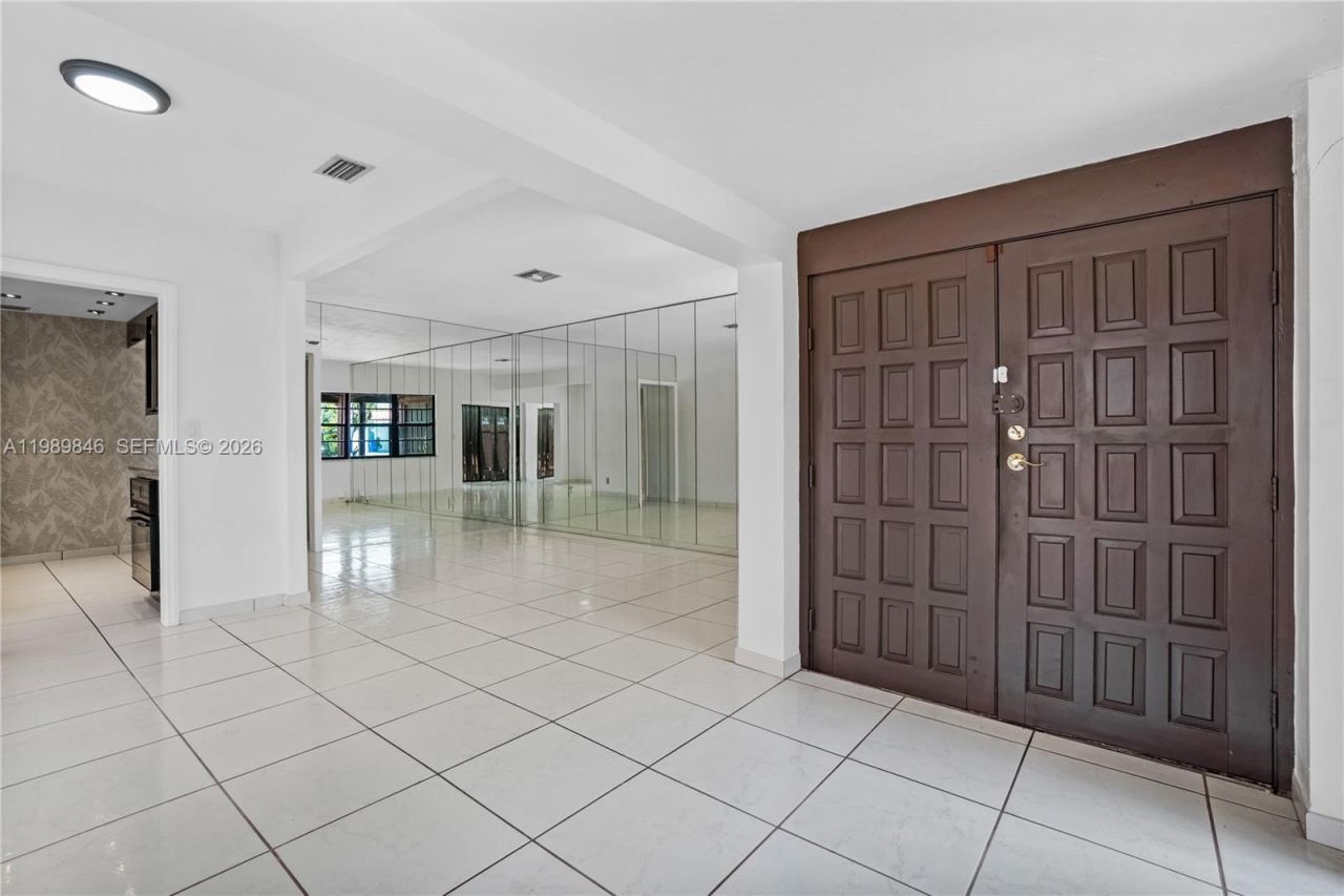 17831 NE 13th Ave , North Miami Beach, FL 33162 Photo