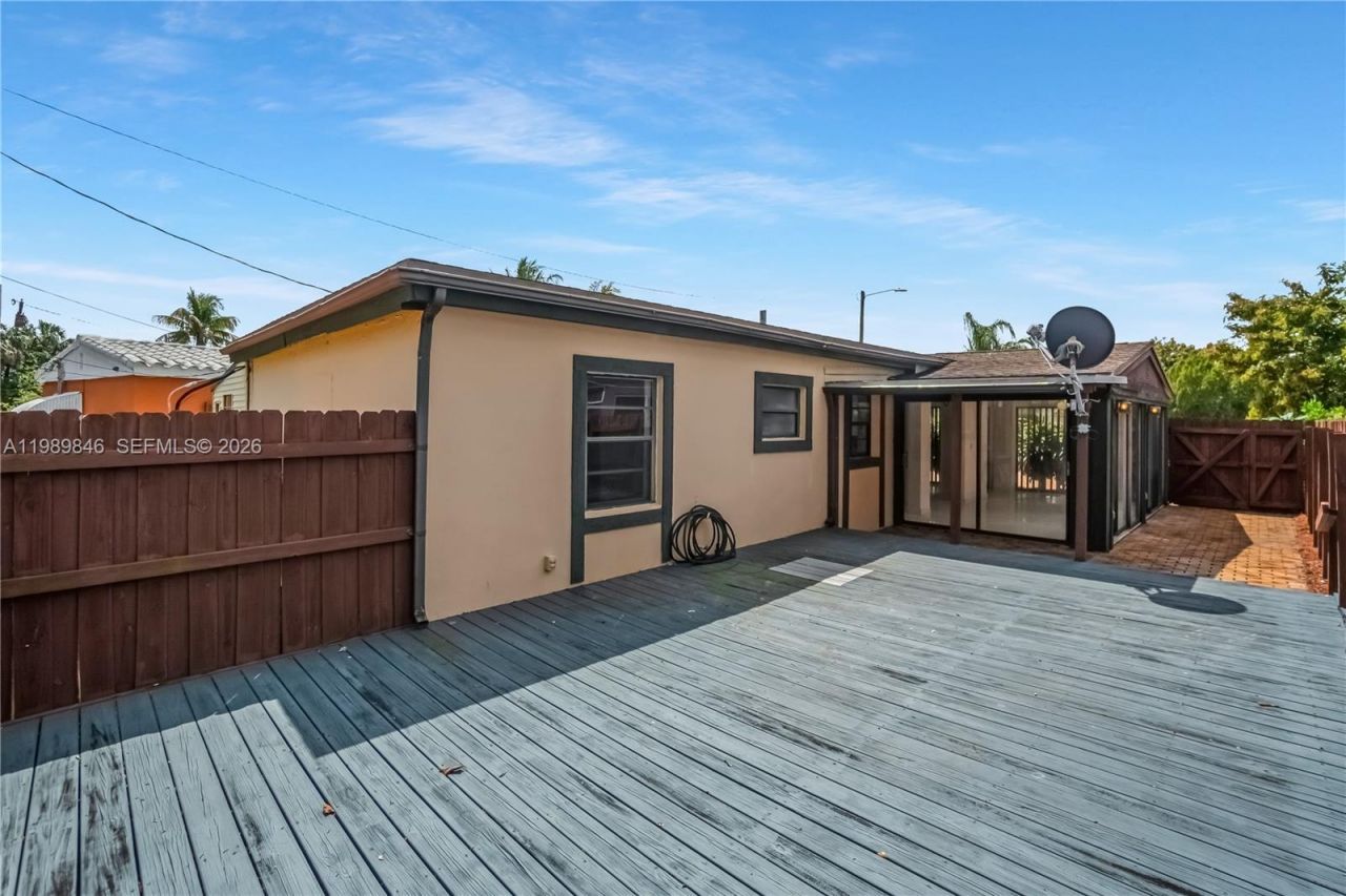 17831 NE 13th Ave , North Miami Beach, FL 33162 Photo