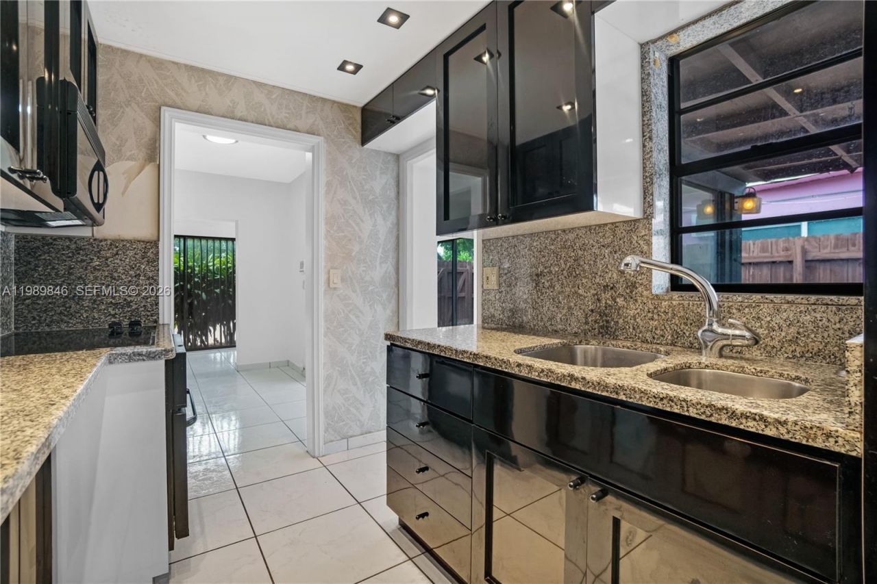 17831 NE 13th Ave , North Miami Beach, FL 33162 Photo