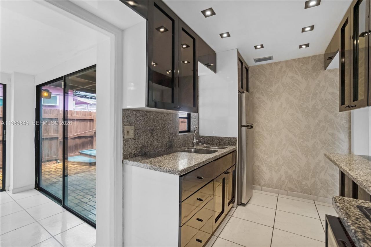 17831 NE 13th Ave , North Miami Beach, FL 33162 Photo