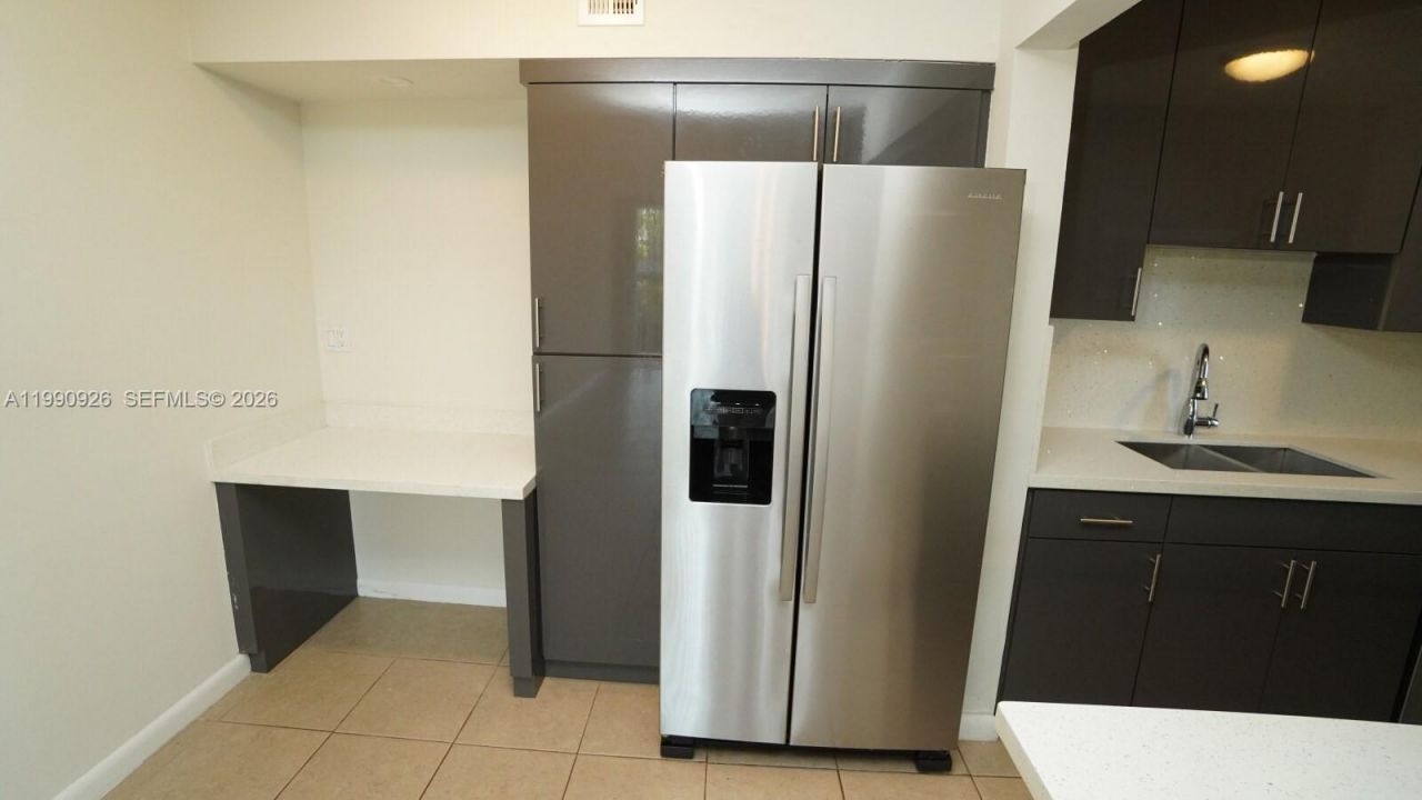 10701 Cleary Blvd , Unit 102, Plantation, FL 33324 Photo