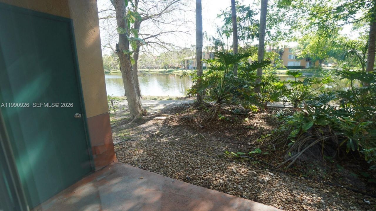 10701 Cleary Blvd , Unit 102, Plantation, FL 33324 Photo
