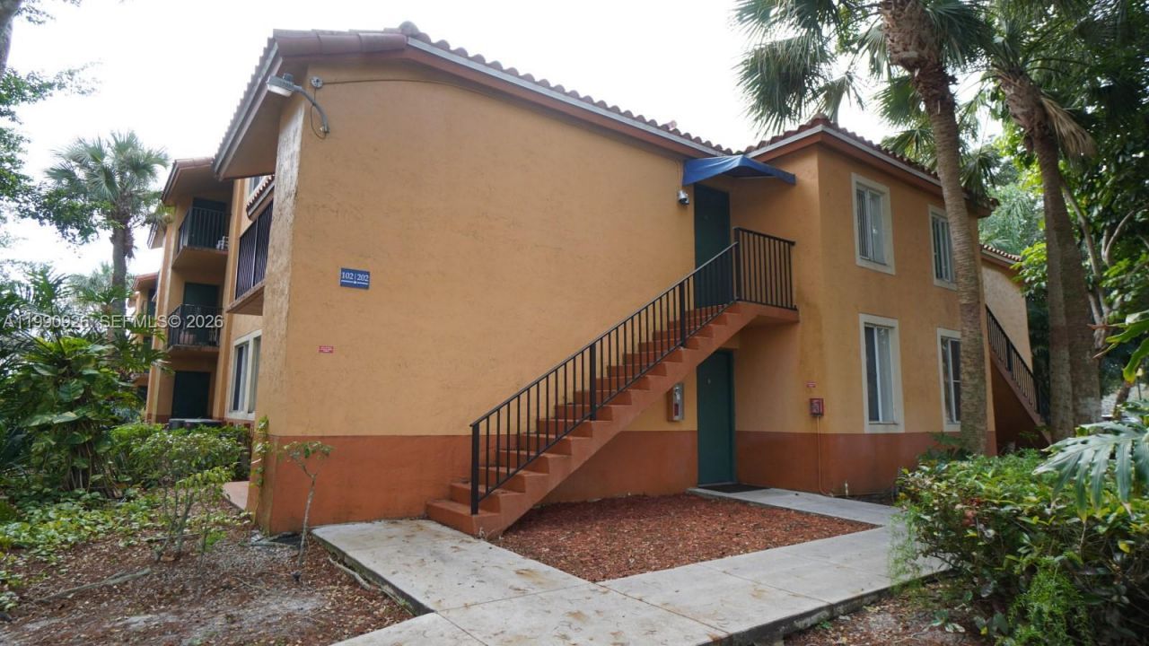 10701 Cleary Blvd , Unit 102, Plantation, FL 33324 Photo