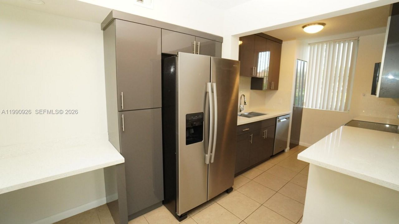 10701 Cleary Blvd , Unit 102, Plantation, FL 33324 Photo