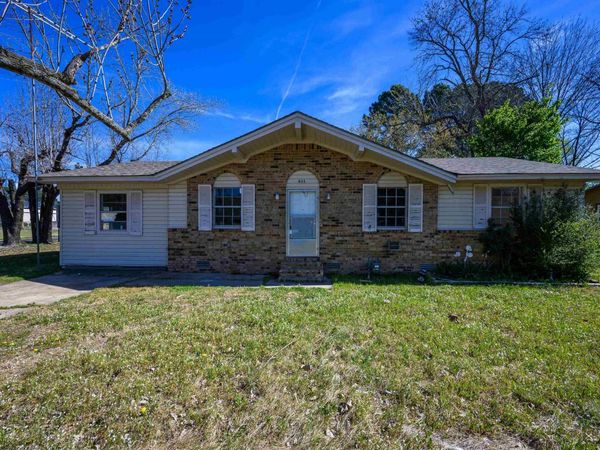 611 W Barnett Street, Kensett, AR 72082