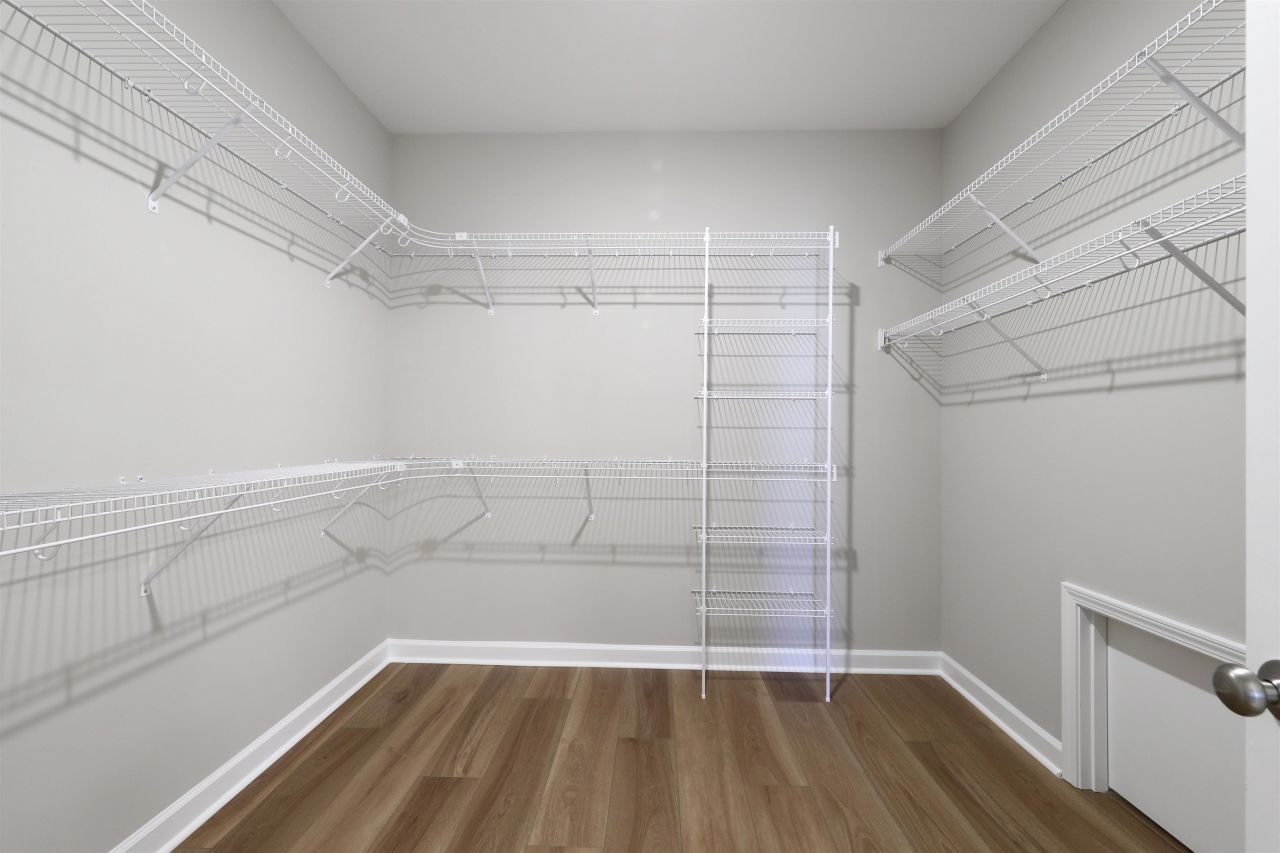 6265 Zoe Way Photo 4