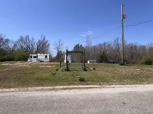 410 ANGOTTI RD , Crump, TN 38327