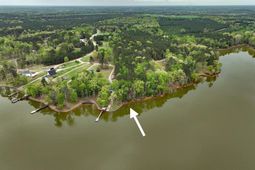 000 Fannie Black photo 4