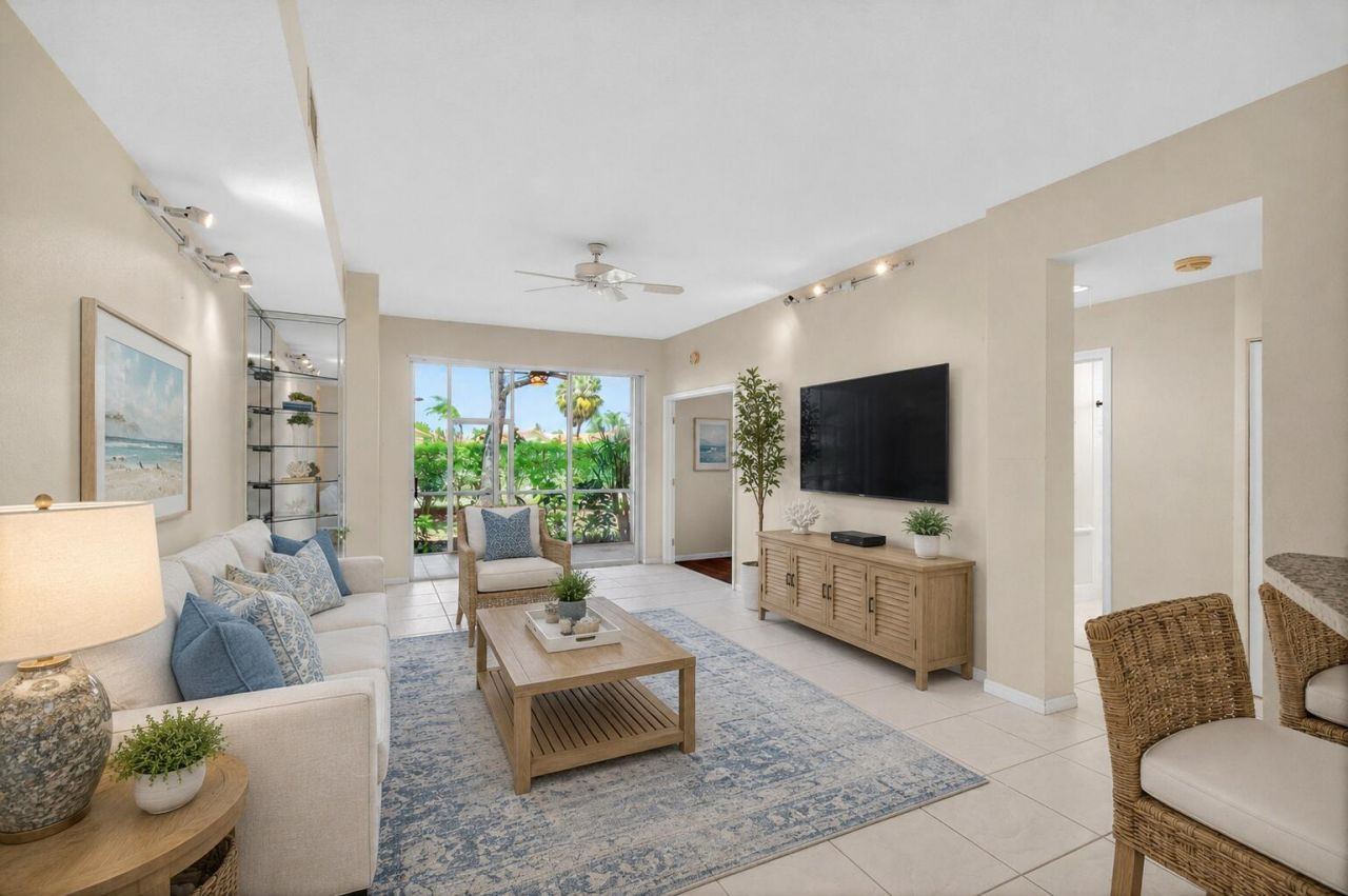 12468 Crystal Pointe Drive, Unit 102, Boynton Beach, FL 33437 Photo