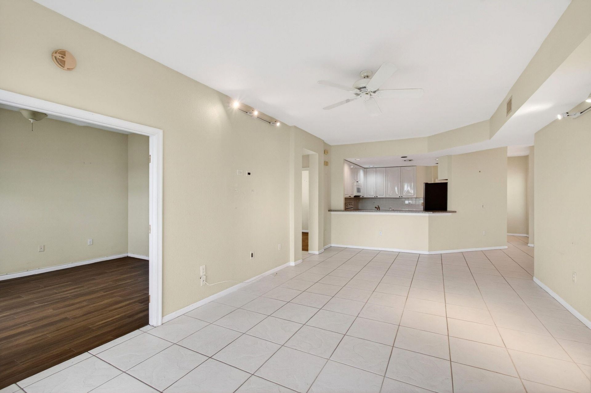 12468 Crystal Pointe Drive, Unit 102, Boynton Beach, FL 33437 Photo