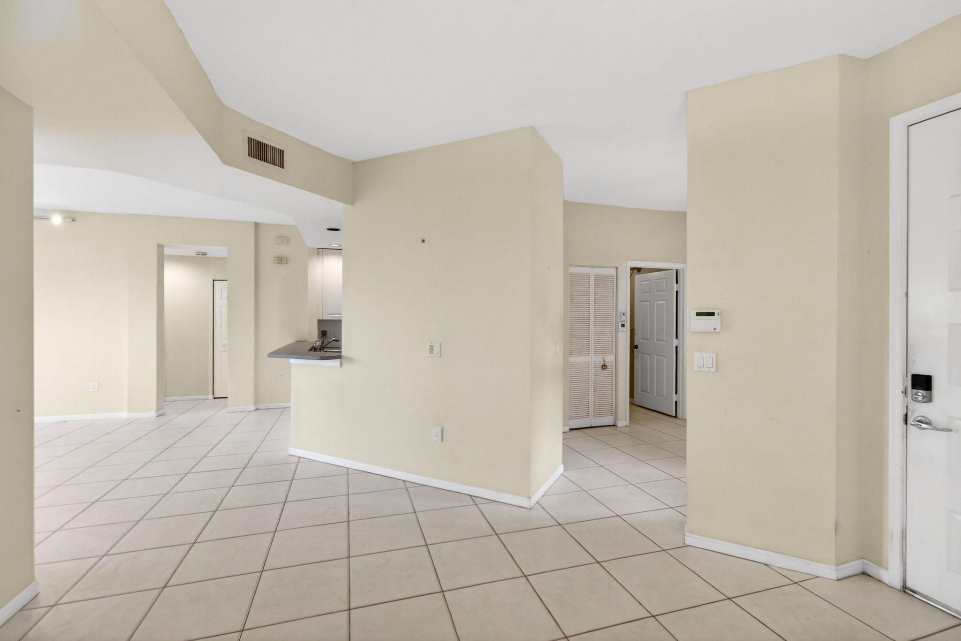 12468 Crystal Pointe Drive, Unit 102, Boynton Beach, FL 33437 Photo