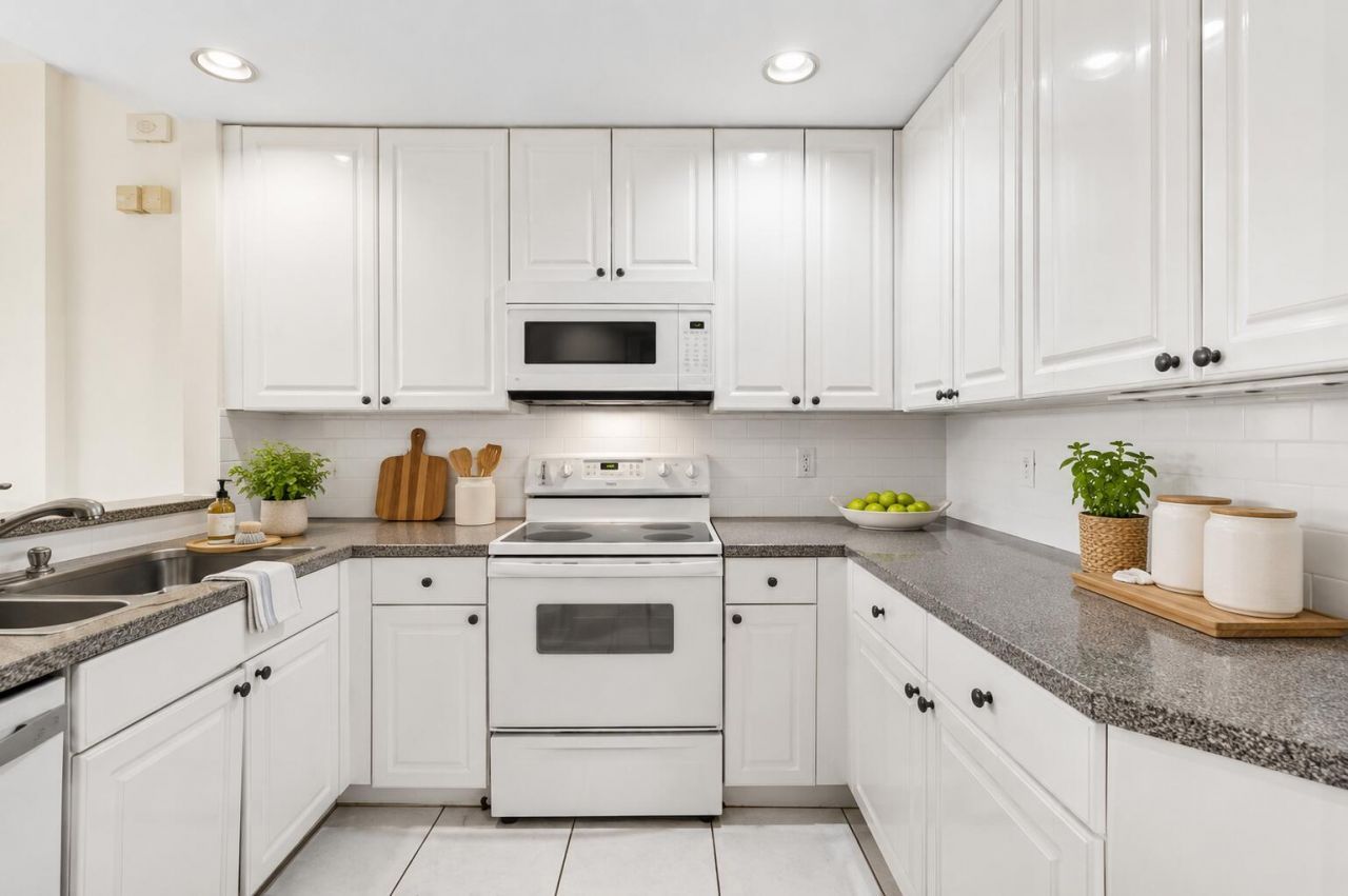 12468 Crystal Pointe Drive, Unit 102, Boynton Beach, FL 33437 Photo