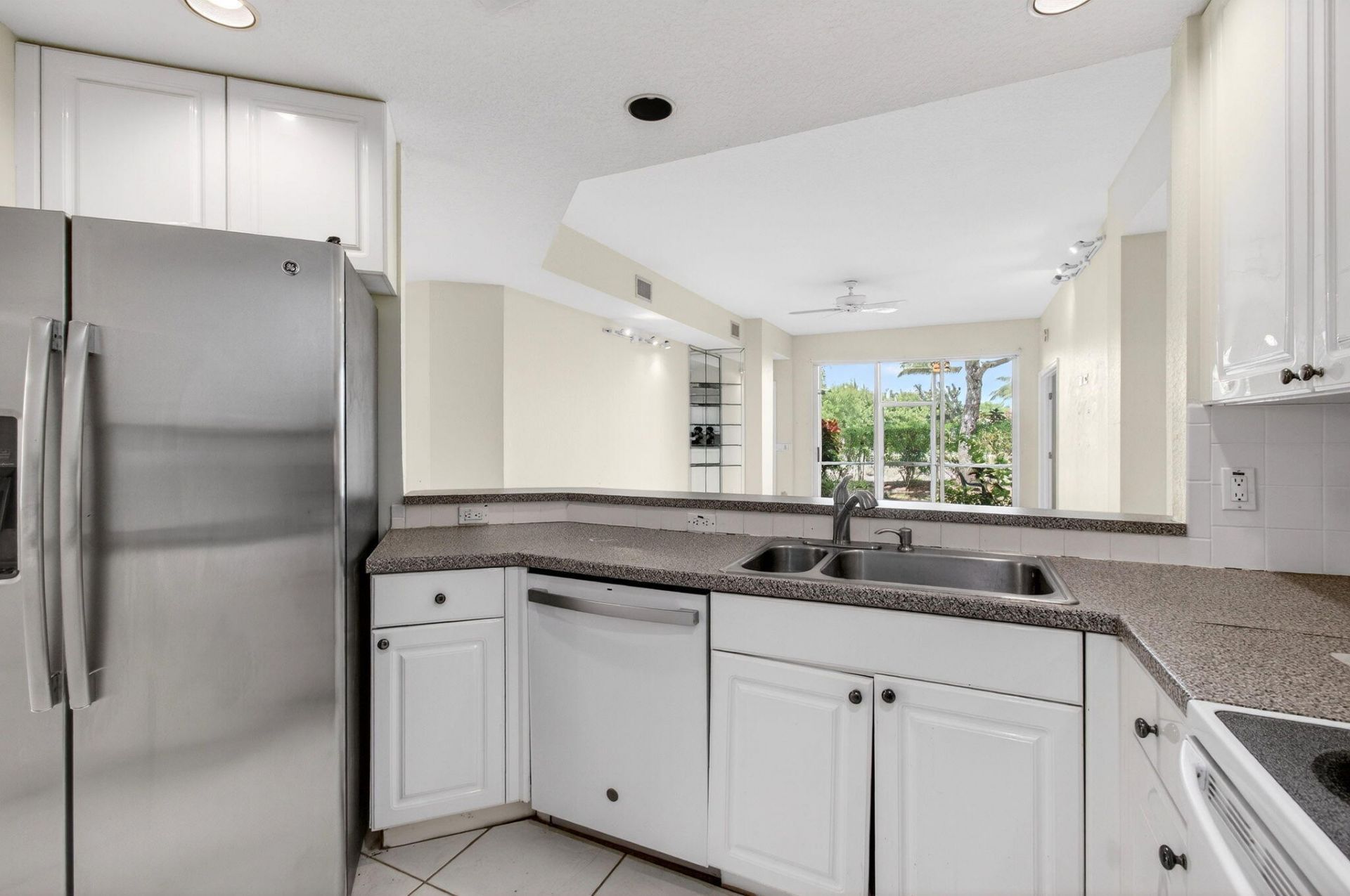 12468 Crystal Pointe Drive, Unit 102, Boynton Beach, FL 33437 Photo