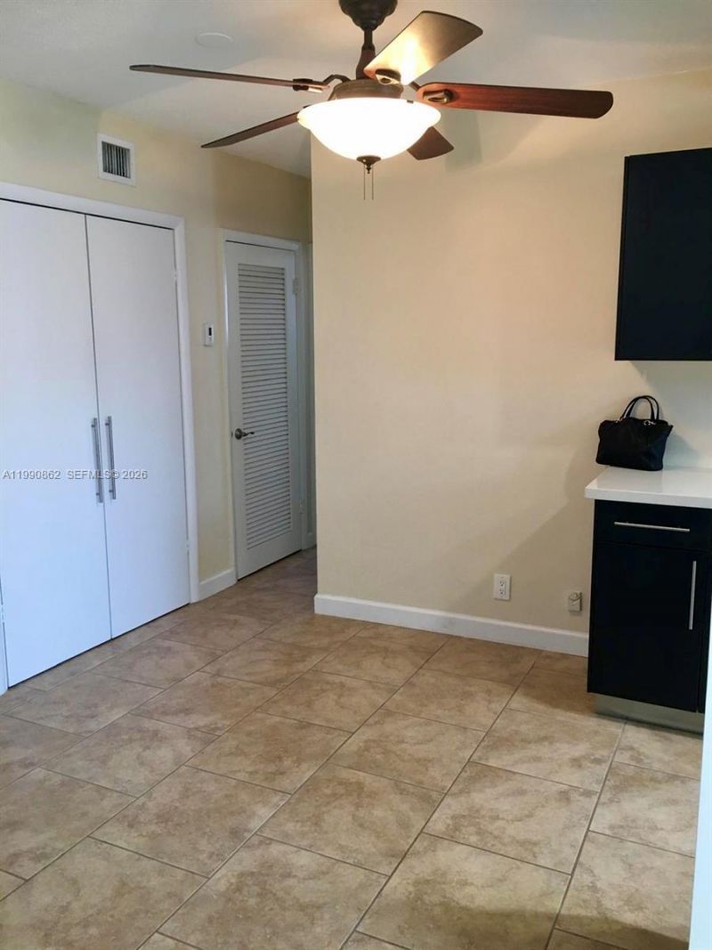 1824 Monroe St , Unit 11, Hollywood, FL 33020 Photo