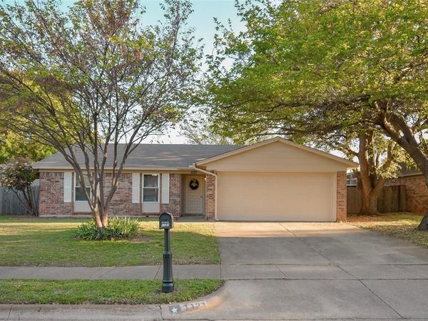 1121 Celeste Street, Crowley, TX 76036