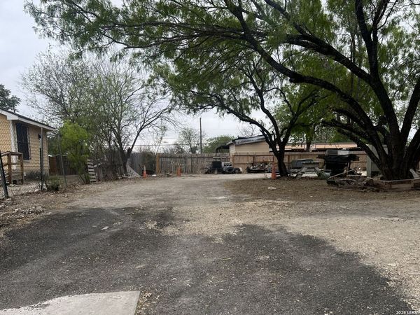 234 Azucena, San Antonio, TX 78237