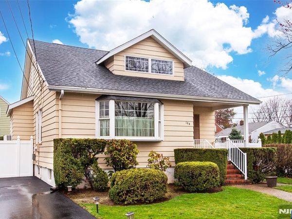 104 Stone Street, MAYWOOD, NJ 07607