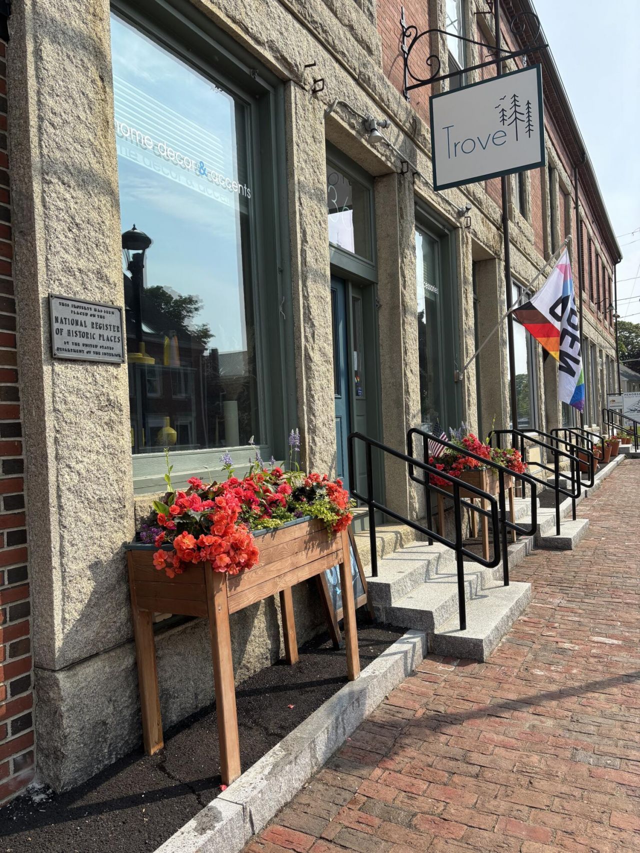 36 E Main Street, Searsport, ME 04974 Main Photo