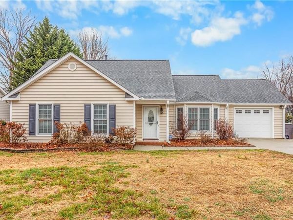 3402 Timberwolf Avenue , High Point, NC 27265