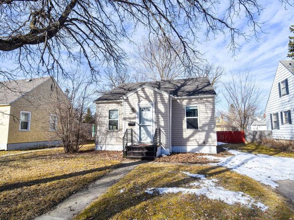 917 Main Avenue N, Thief River Falls, MN 56701