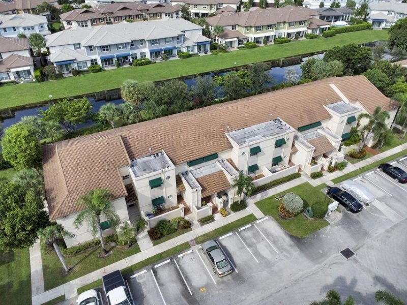 6703 Via Regina, Boca Raton, FL 33433 Photo