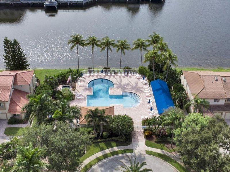 6703 Via Regina, Boca Raton, FL 33433 Photo