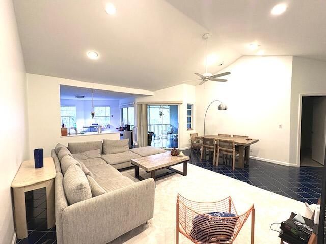 6703 Via Regina, Boca Raton, FL 33433 Photo