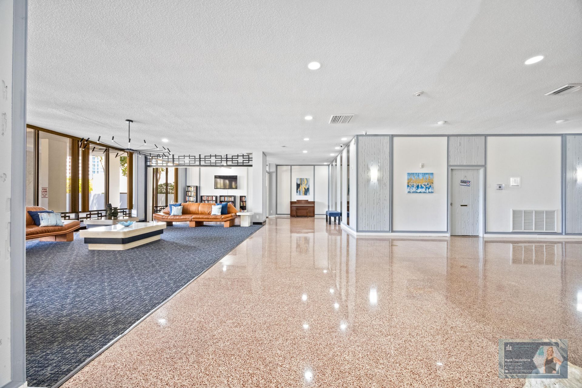 137 Golden Isles Drive, Unit 914, Hallandale Beach, FL 33009 Photo