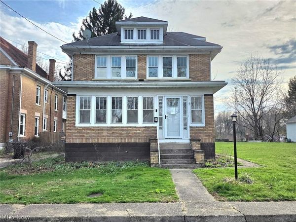 9 Camden Place, Parkersburg, WV 26101