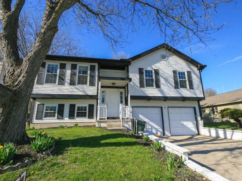 1080 Arapaho Avenue , Worthington, OH 43085 Photo 2