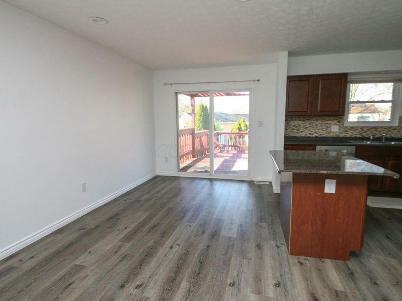 1080 Arapaho Avenue , Worthington, OH 43085 Photo 5