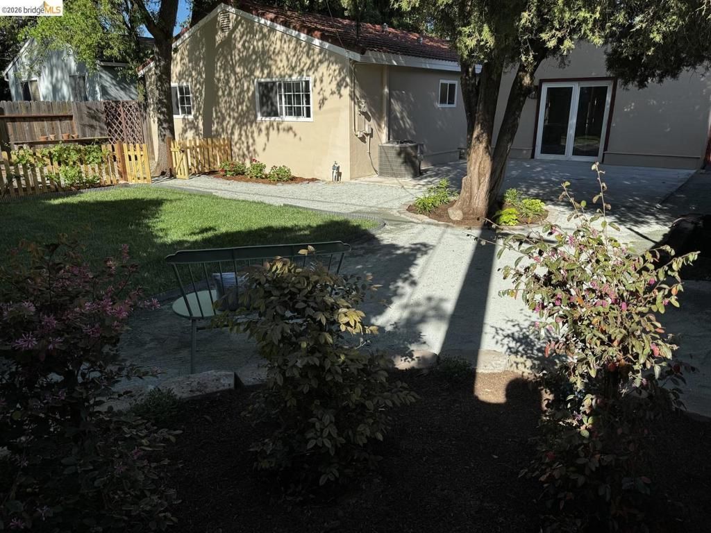 1501 Madrone Ln, Davis, CA 95618 Main Photo