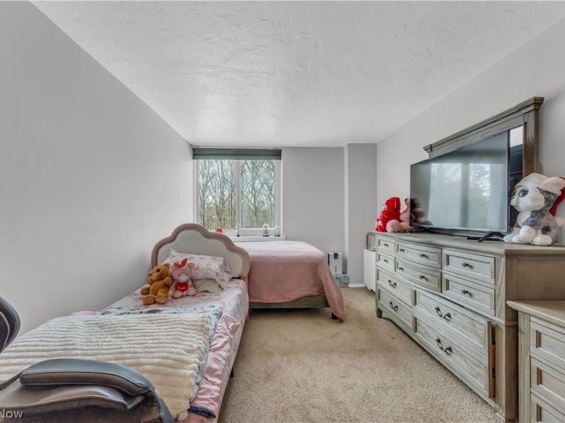 12900 Lake Avenue, Unit 320, Lakewood, OH 44107 Photo 21