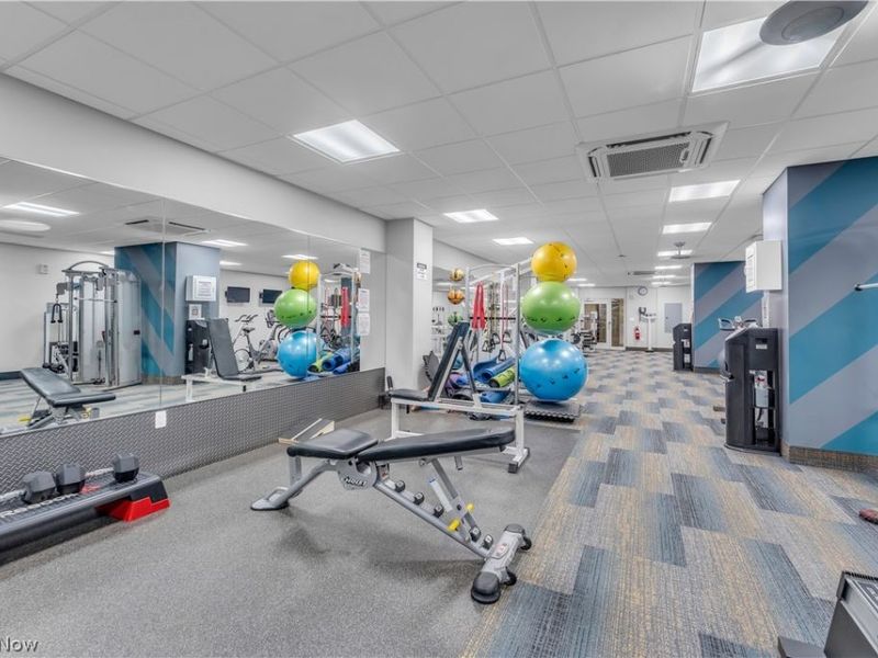 12900 Lake Avenue, Unit 320, Lakewood, OH 44107 Photo 30