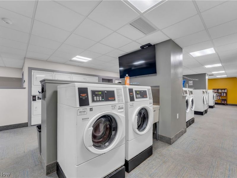 12900 Lake Avenue, Unit 320, Lakewood, OH 44107 Photo 31