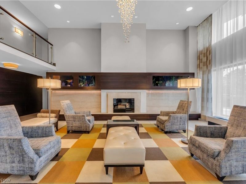 12900 Lake Avenue, Unit 320, Lakewood, OH 44107 Photo 4