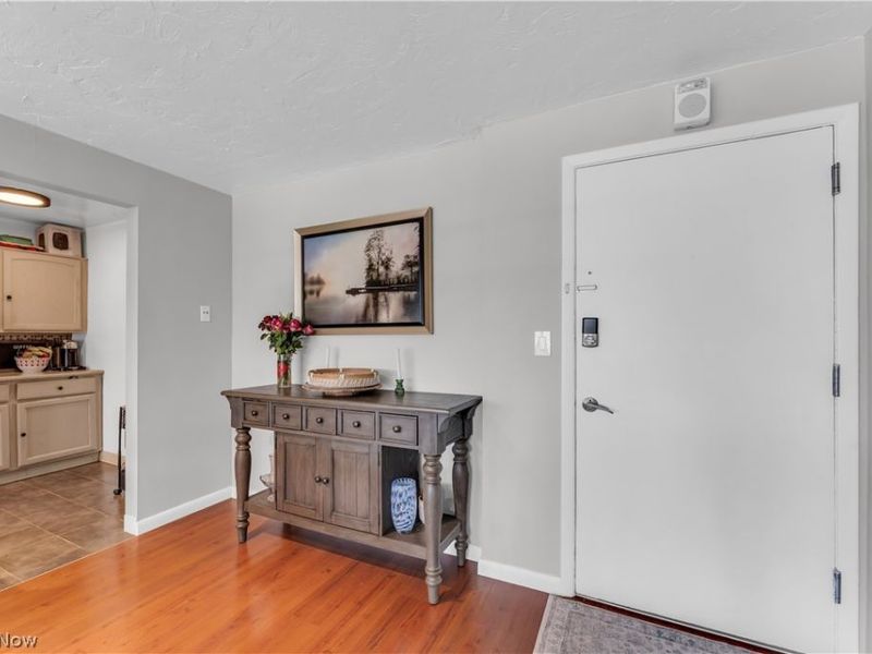 12900 Lake Avenue, Unit 320, Lakewood, OH 44107 Photo 7