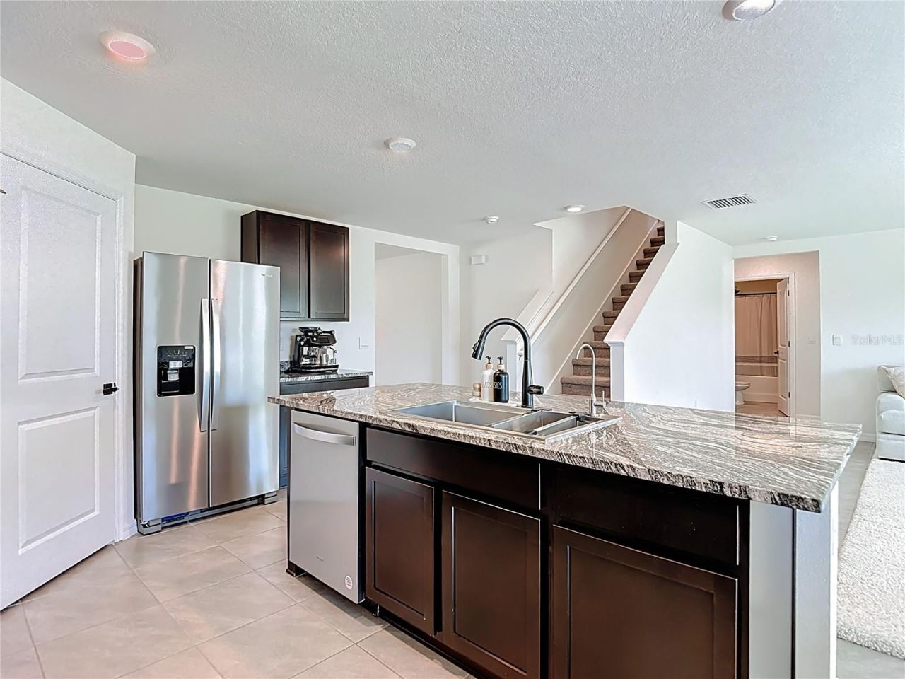 9201 Sapphire Creek Place , Temple Terrace, FL 33637 Photo