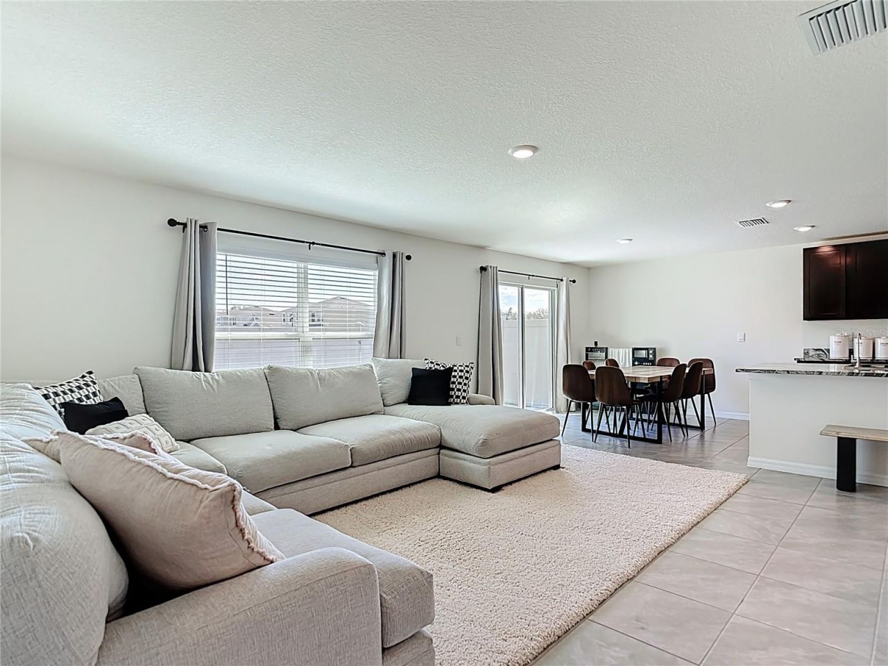 9201 Sapphire Creek Place , Temple Terrace, FL 33637 Photo