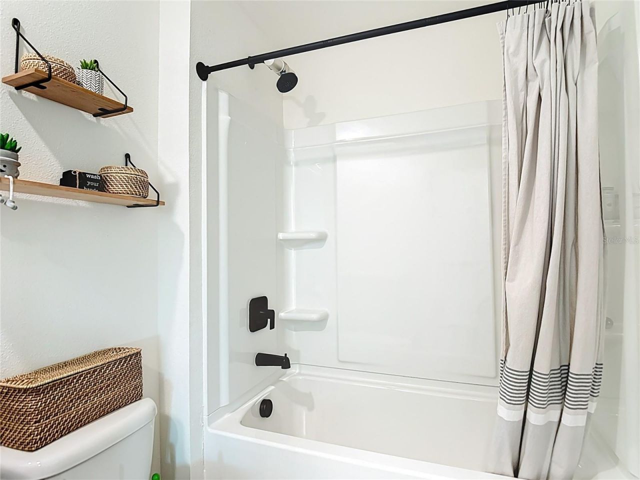 9201 Sapphire Creek Place , Temple Terrace, FL 33637 Photo