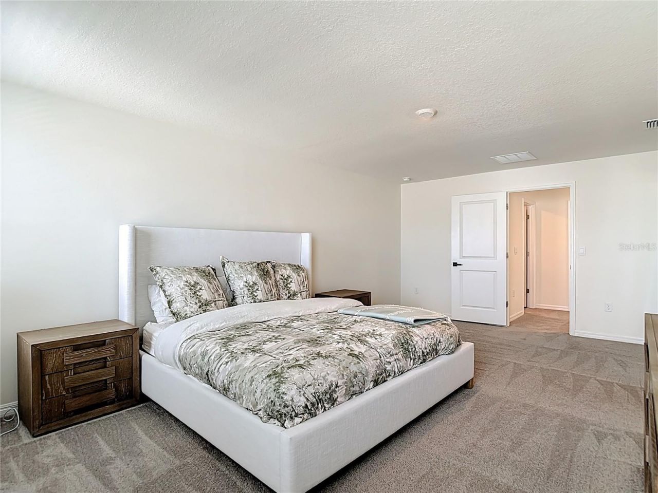 9201 Sapphire Creek Place , Temple Terrace, FL 33637 Photo