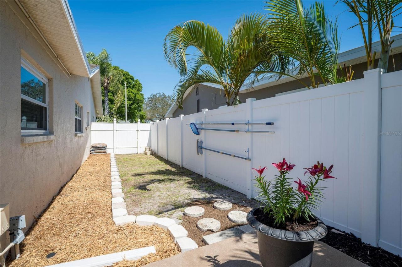 12312 89th Terrace , Seminole, FL 33772 Photo