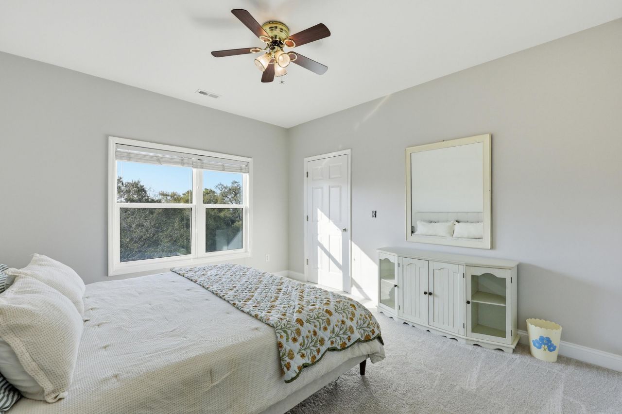 1984 Folly Road Photo 25