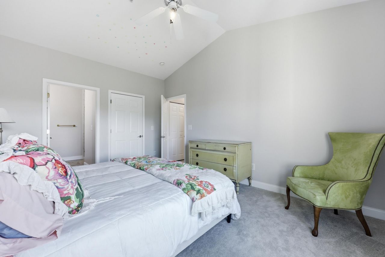 1984 Folly Road Photo 32