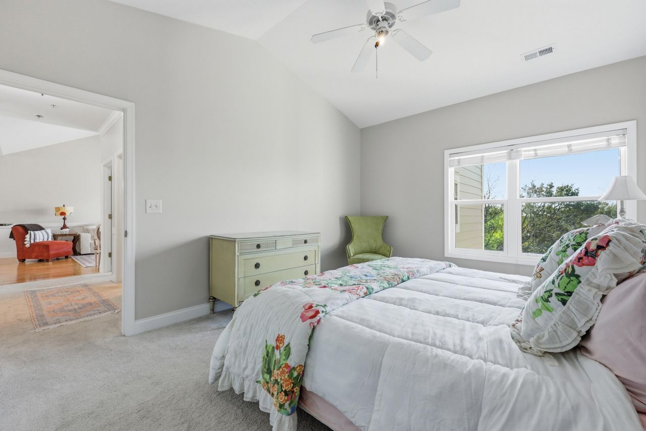 1984 Folly Road Photo 33