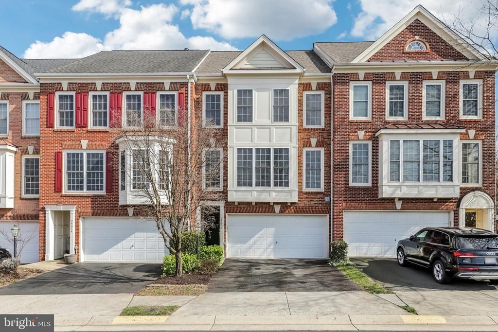 24616 Nettle Mill Square, Aldie, VA 20105 Main Photo